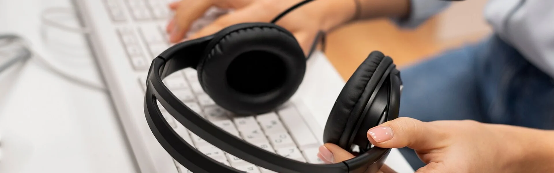https://pt.fushanpaper.com/wp-content/uploads/2025/09/contact_banner_bg.webp